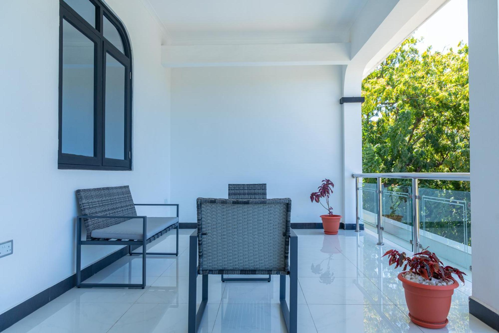 Upendo Boutique Hotel, Dar Es Salaam Exteriör bild